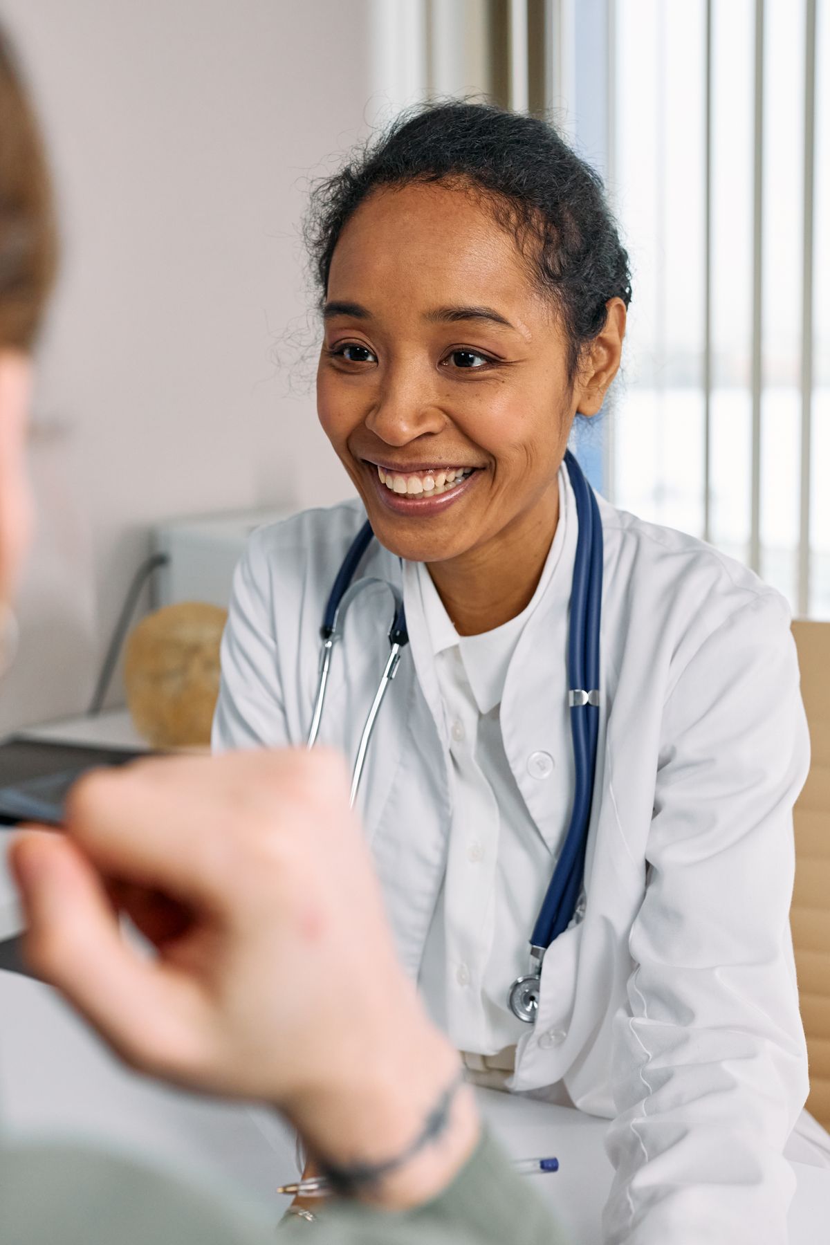 Cardiologist consulting a patient at Vijaya Heart Centre, a cardiology hospital in Hyderabad